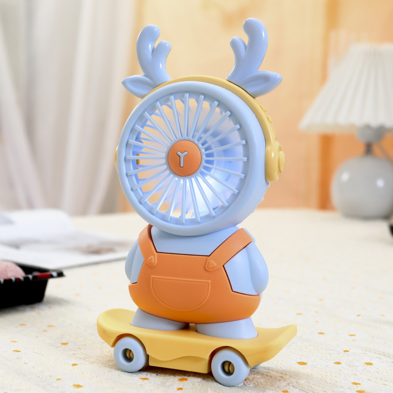 Quạt Sạc Con Nai NT172