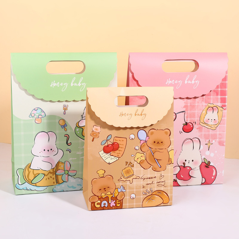 Túi Qùa Nắp 26.5*19*9 cm Trung