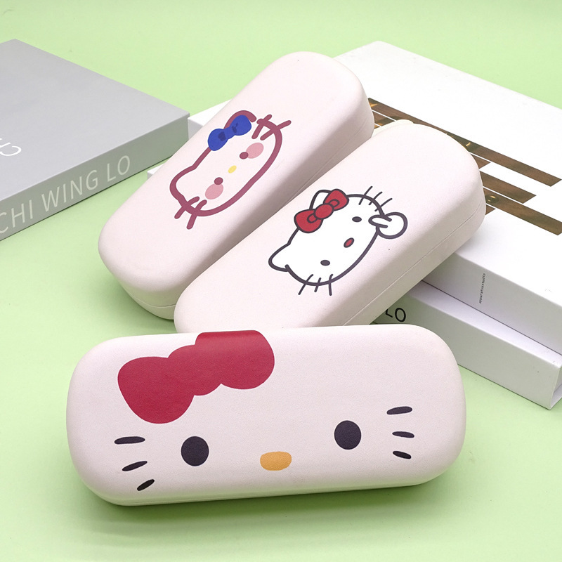 Hộp Đựng Kính Kitty RC3710