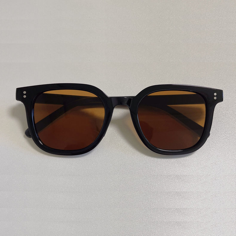 Mắt Kính Màu RC2794