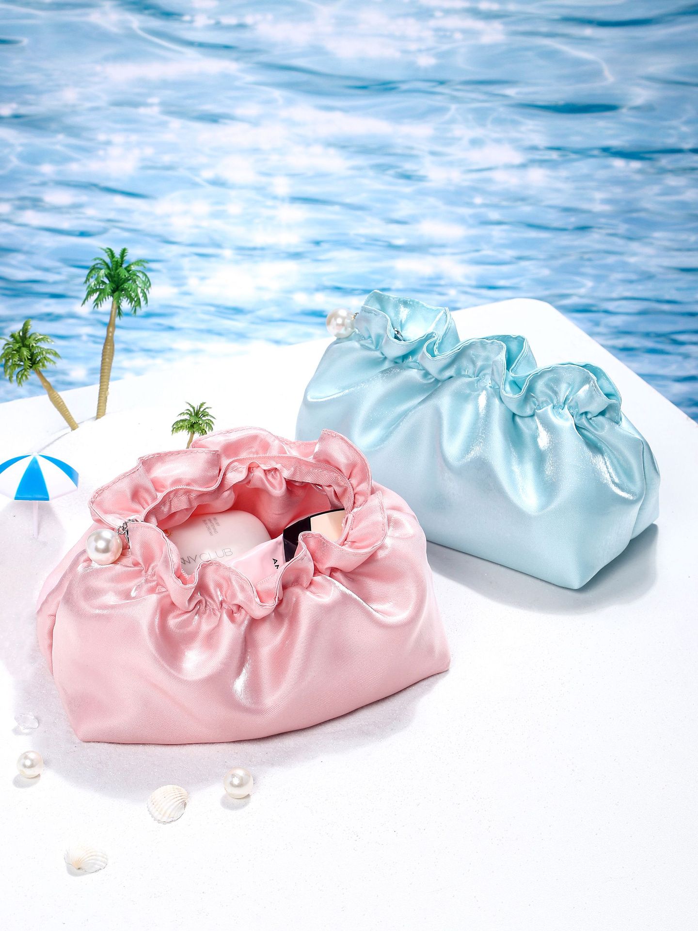 Túi Đựng Mỹ Phẩm Mây RC865