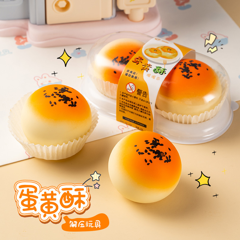 Squishy Bánh Trứng RC2718