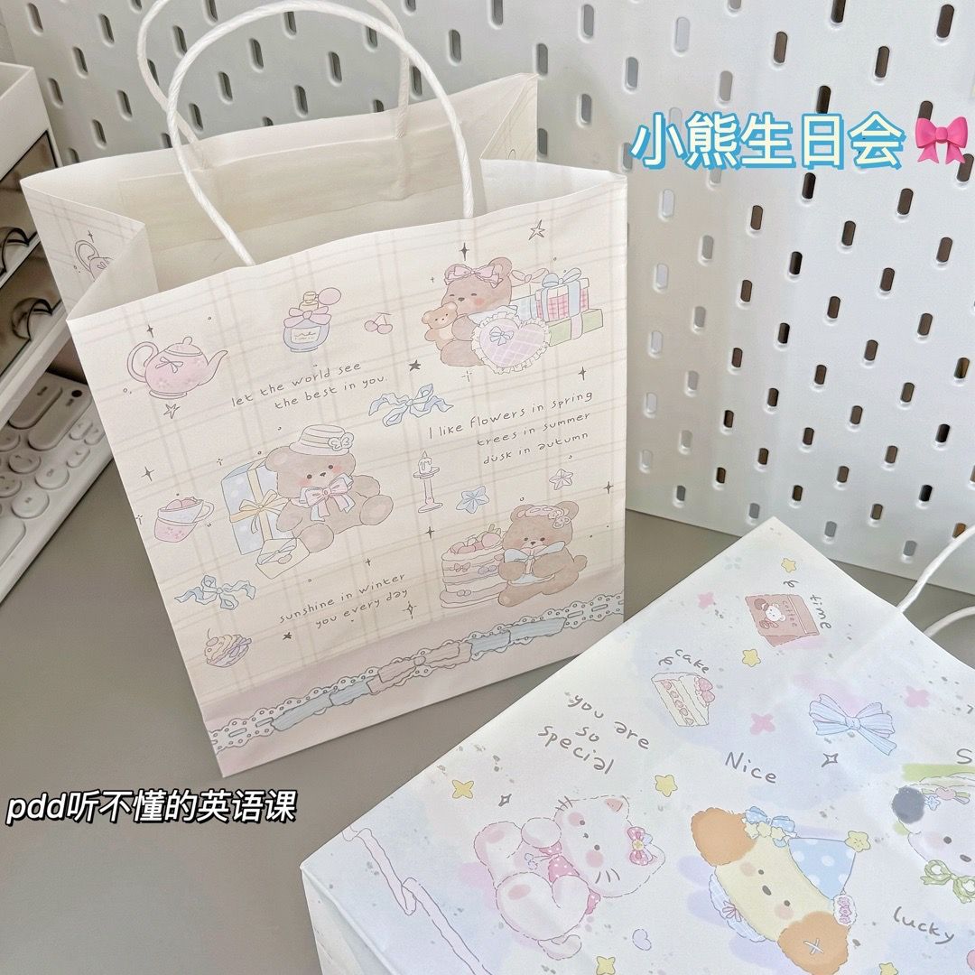 Set 10 Túi Giấy Hoạt Hình Size 21*11*27 RC2486