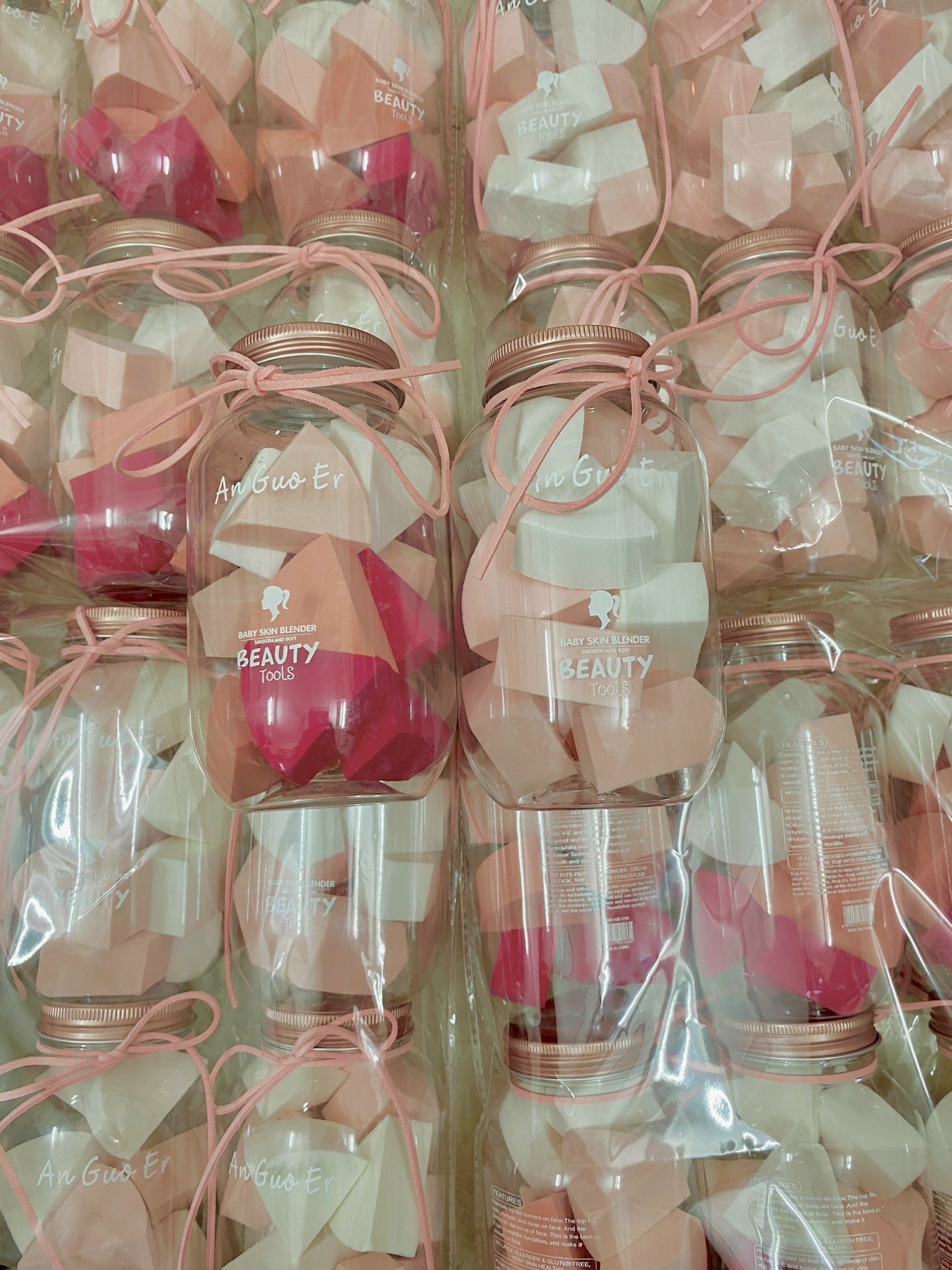 Hộp Mút Trang Đểm RC04643