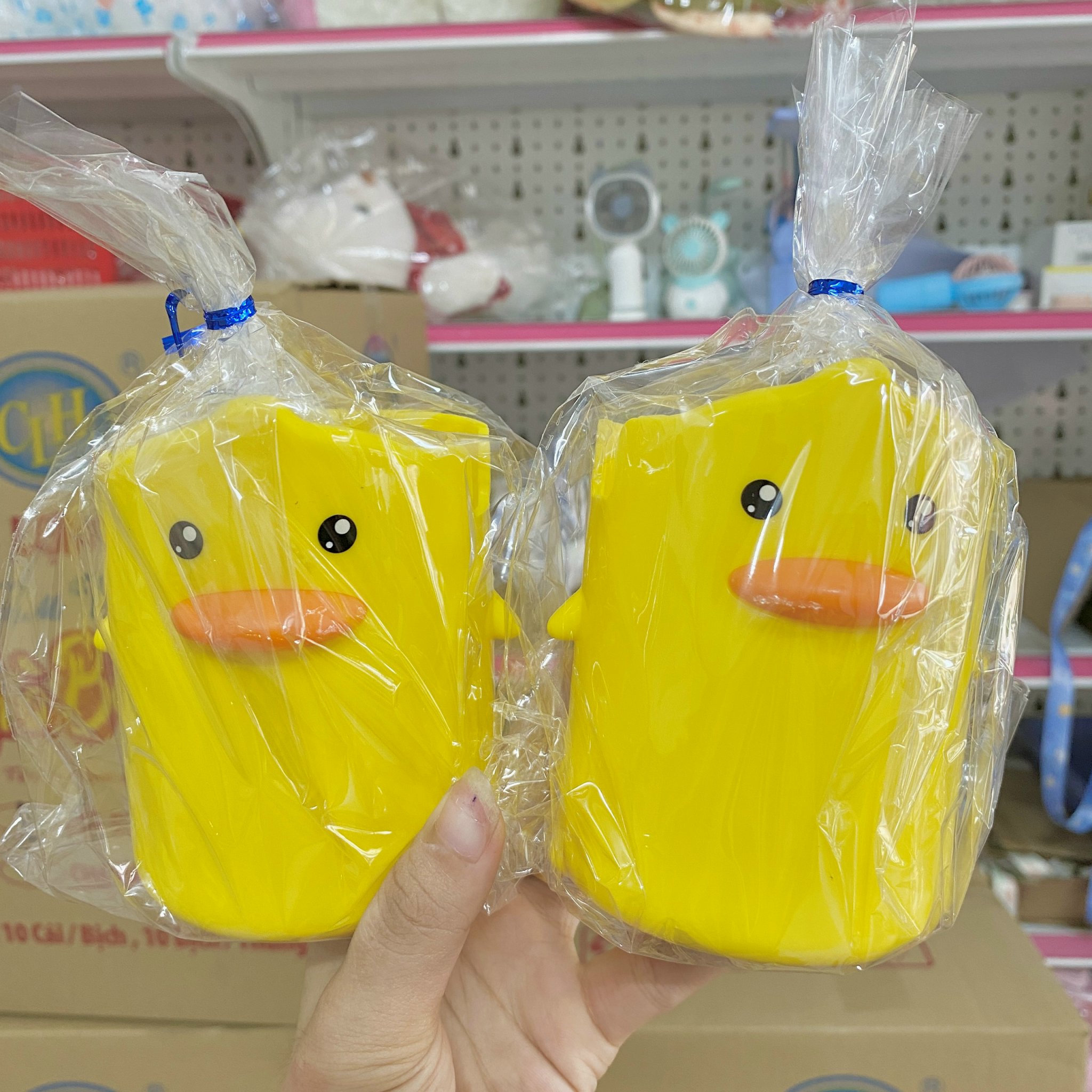 Cắm Bút Vịt Vàng ND20004