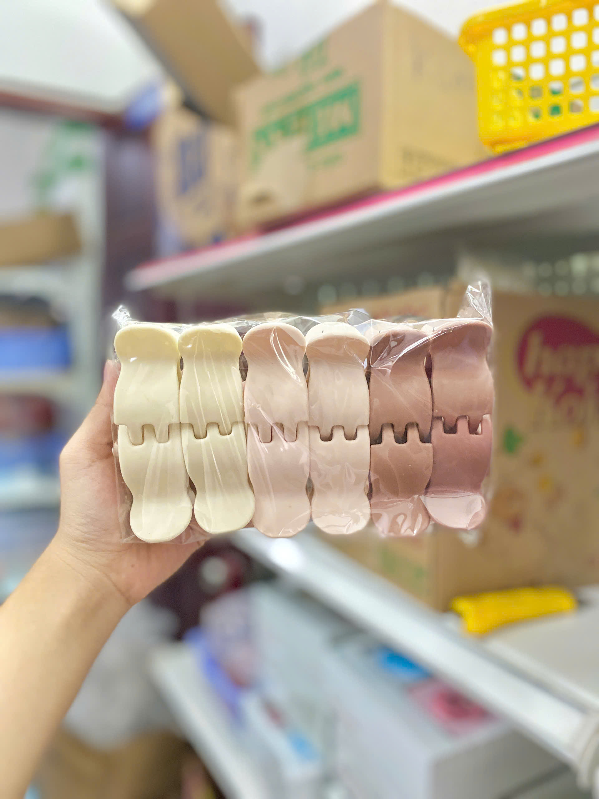 Set 12 Kẹp Càng Cua Bầu 5 Răng ( Trà Sữa) ND01804