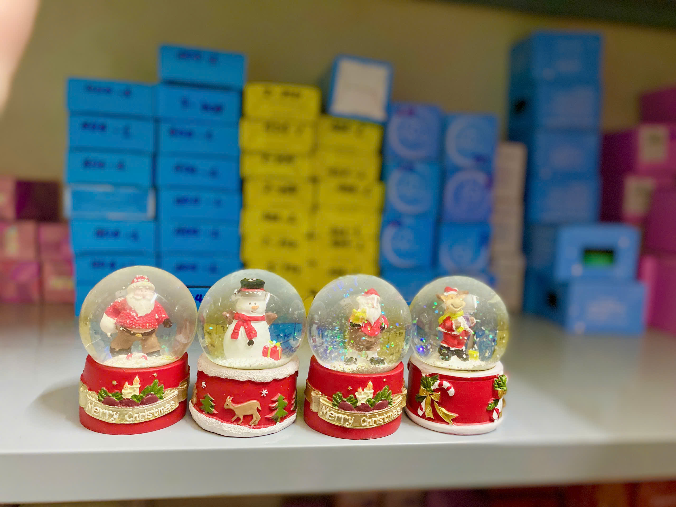 Qủa Cầu Tuyết Noel Trung RC401