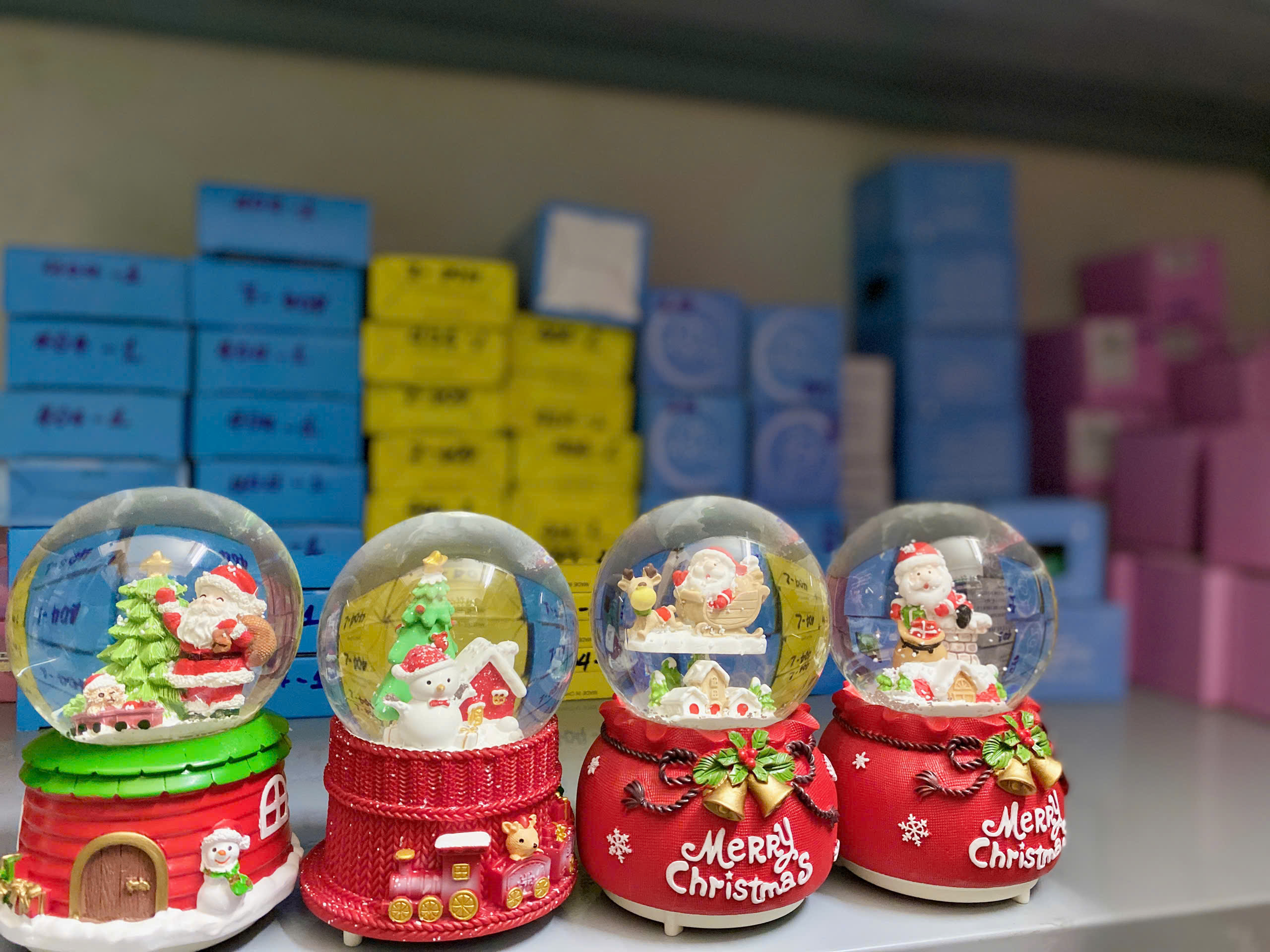 Qủa Cầu Tuyết Noel Lớn RC400