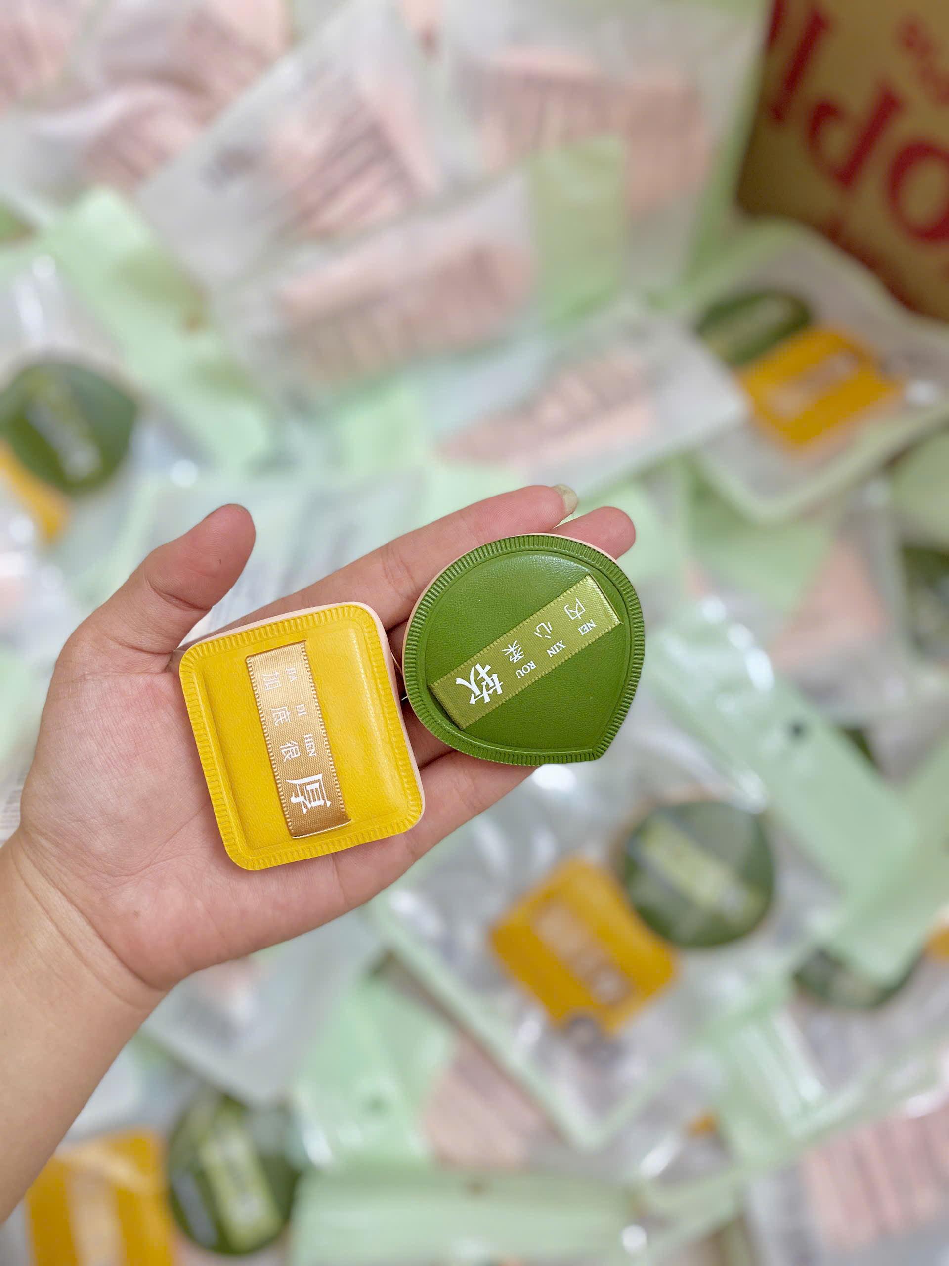 Túi 2 Bông Mút Trang Điểm RC475