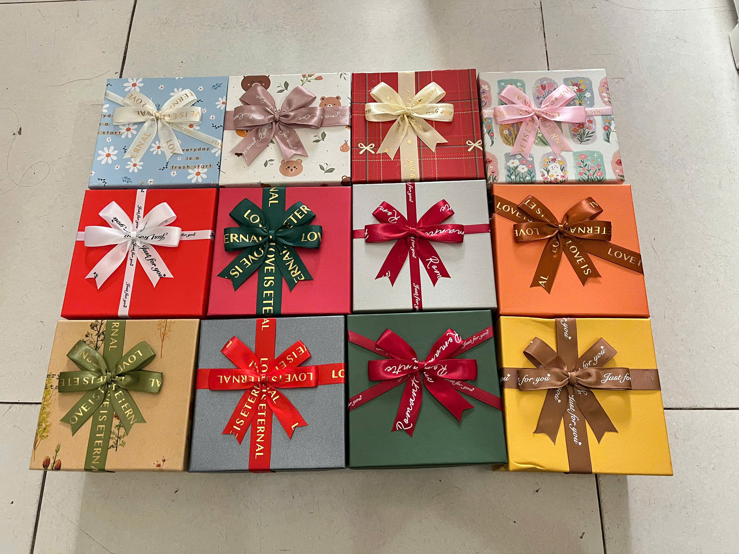 Hộp Qùa Size 14*14*10