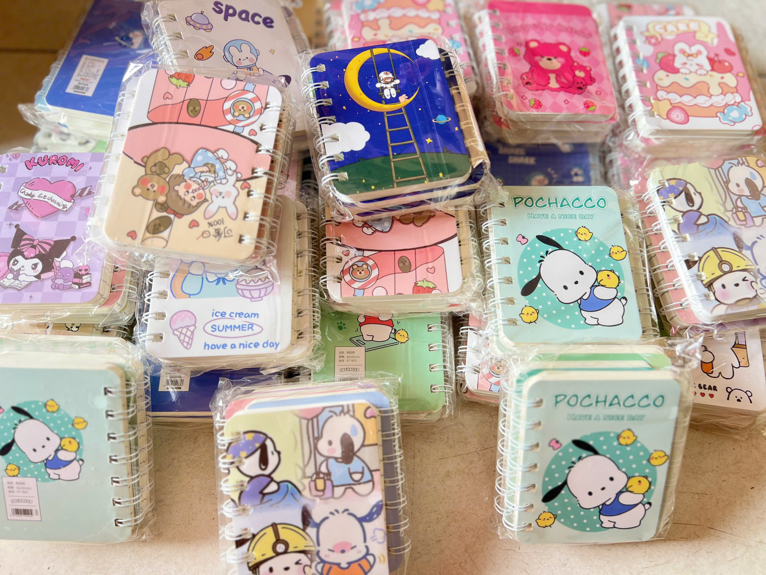 Lốc 4 Sổ Lò Xo A7 Nhiều Hình ND01409