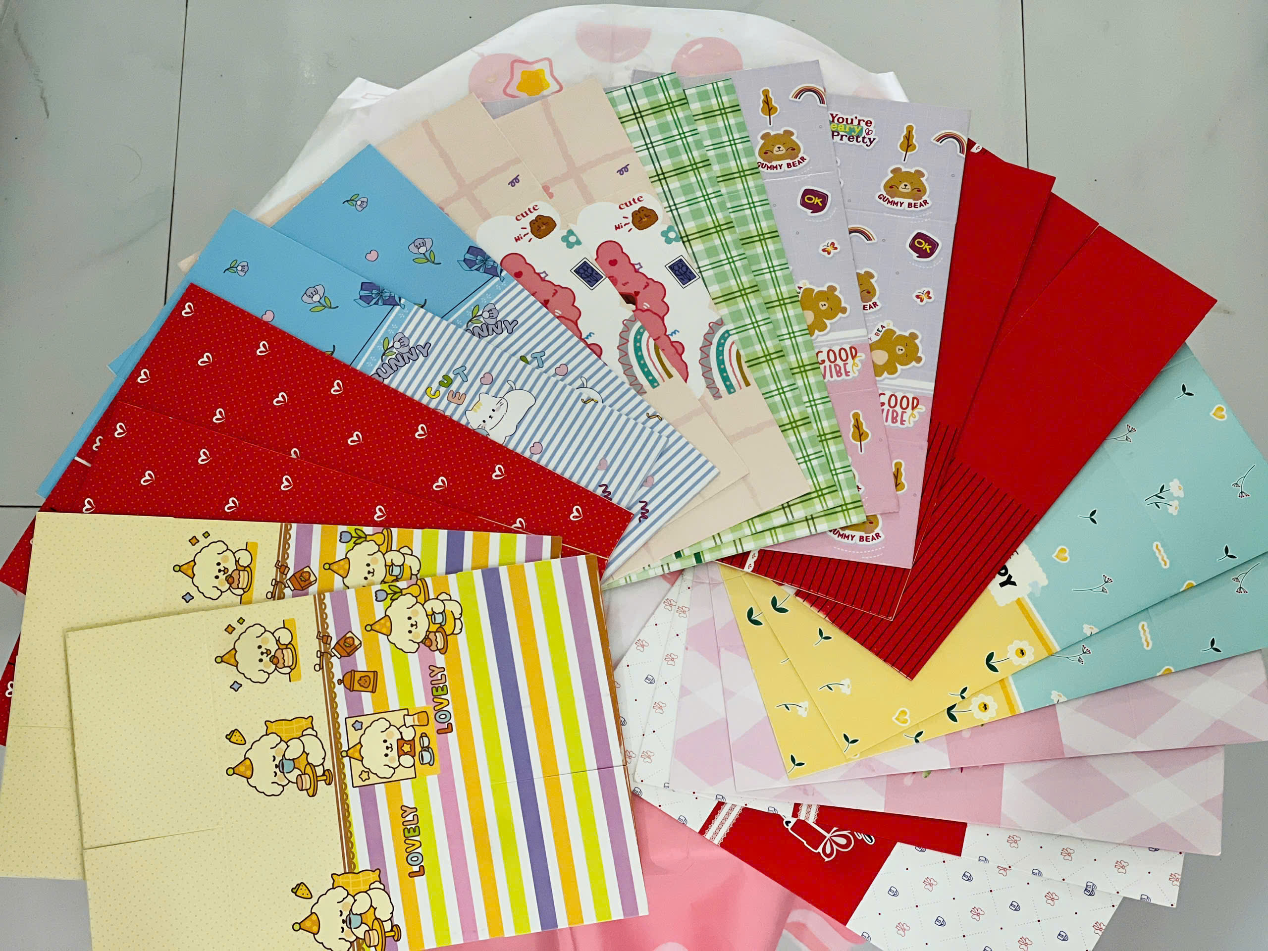 Hộp IN Họa Tiết Tự Xếp Dán