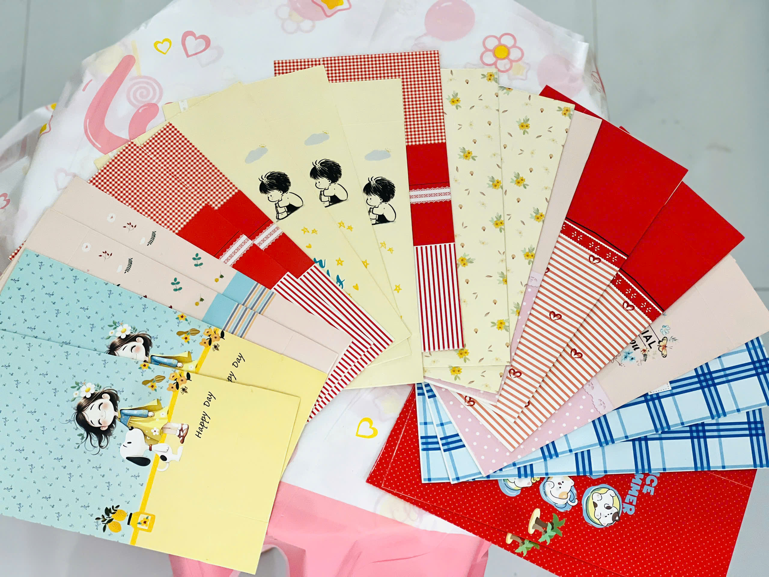 Hộp IN Họa Tiết Tự Xếp Dán