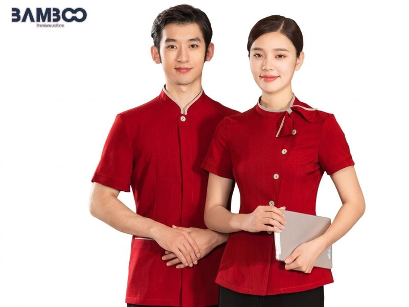 Áo đồng phục phục vụ quán ăn nên may kiểu nào? Khám phá ngay