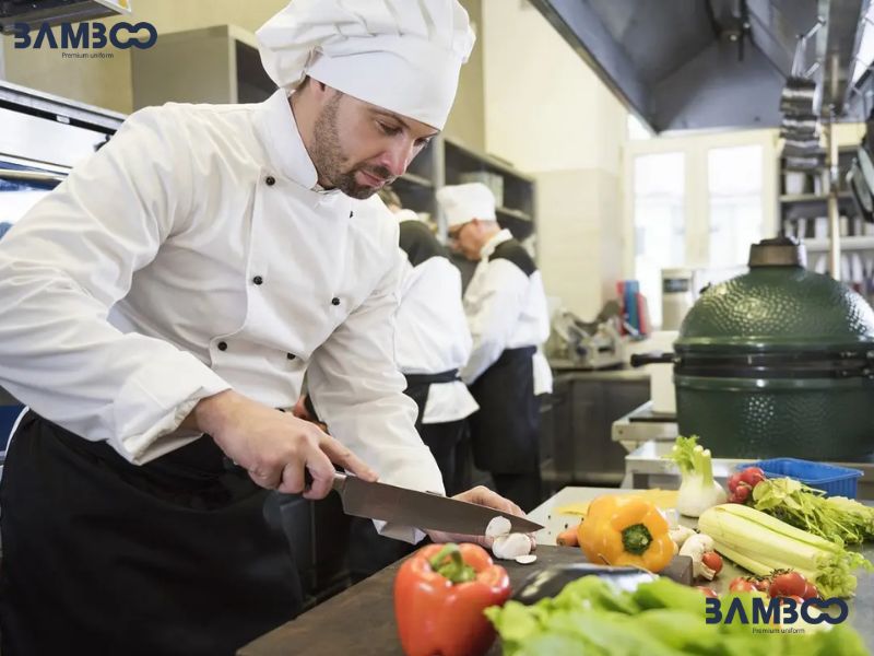 Ý nghĩa chiếc mũ đầu bếp: Biểu tượng nghề bếp chuyên nghiệp