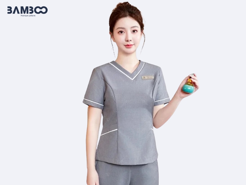 Đồng phục spa màu xám mang vẻ đẹp sang trọng, chuyên nghiệp, sạch đẹp và dễ phối hợp
