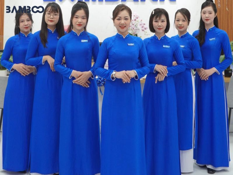 Áo dài đồng phục nhân viên ngân hàng