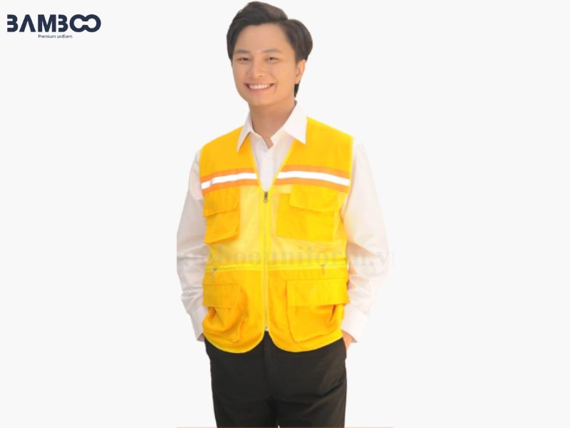 Áo gile bảo hộ vàng nổi bật, nhiều túi, phản quang rõ nét, phù hợp nhiều ngành nghề