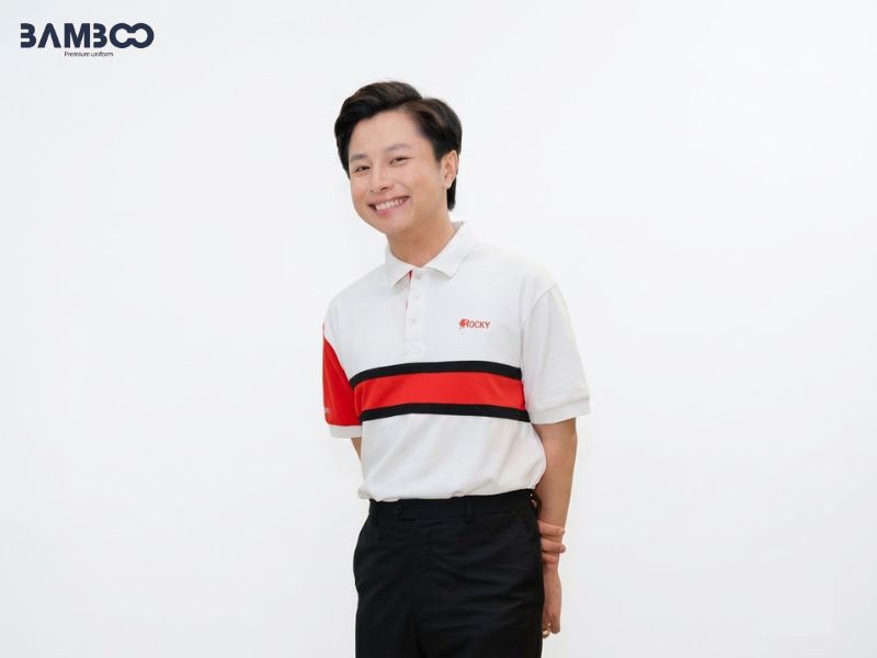 Áo polo Rocky phối trắng đỏ đen nổi bật, tạo dấu ấn riêng cho đồng phục doanh nghiệp