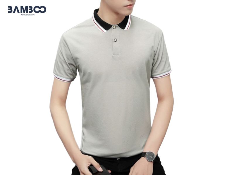 Mẫu áo thun đồng phục công sở xám lợt viền đen tinh giản và sang trọng