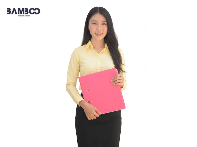 Bamboo Uniform may áo sơ mi nữ màu vàng theo yêu cầu, đồng bộ và phù hợp công sở