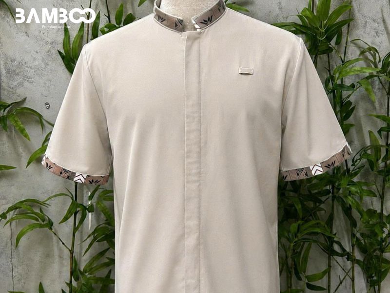 Bo tay và cổ áo thun đồng phục là phần viền co giãn giúp giữ form, tạo độ ôm và tăng tính thẩm mỹ