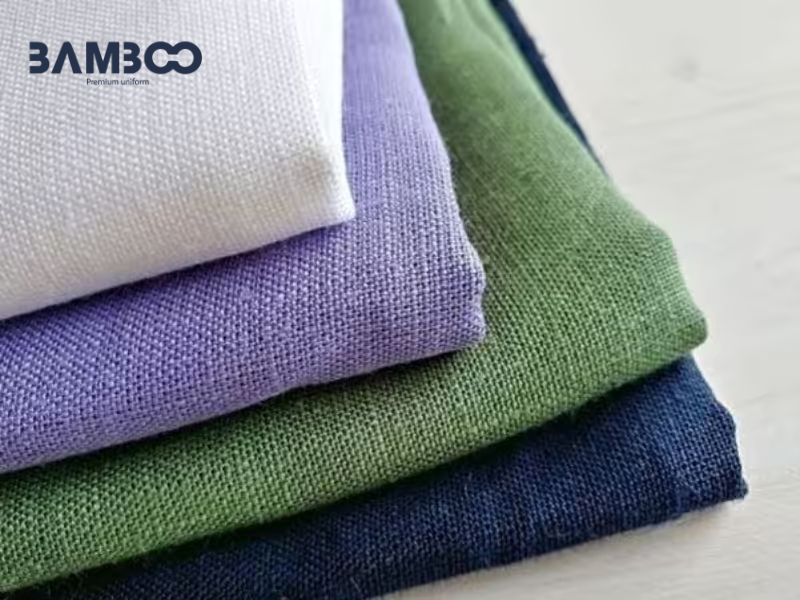 Các loại vải đồng phục quán cà phê cần bền đẹp, thoáng mát và giữ form tốt