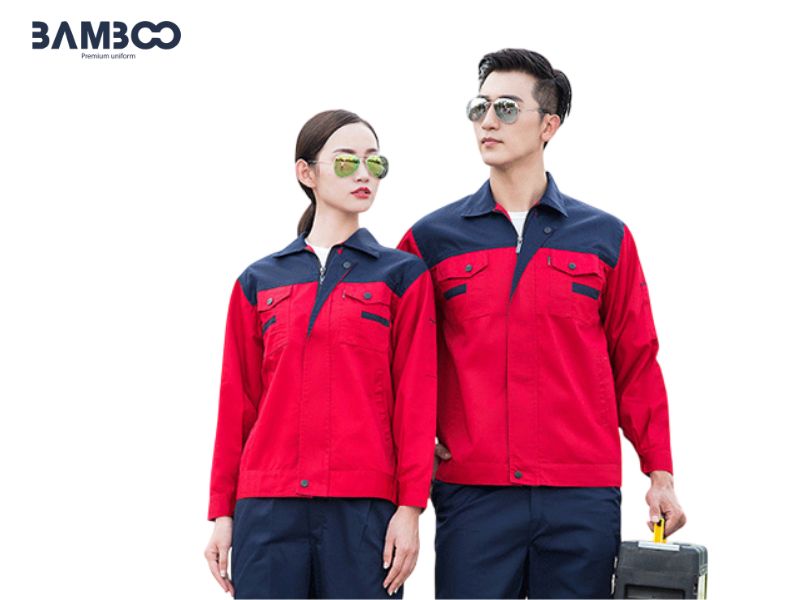 Giặt riêng, dùng nước lạnh, lộn trái, bảo quản khô thoáng giúp áo đỏ bền màu