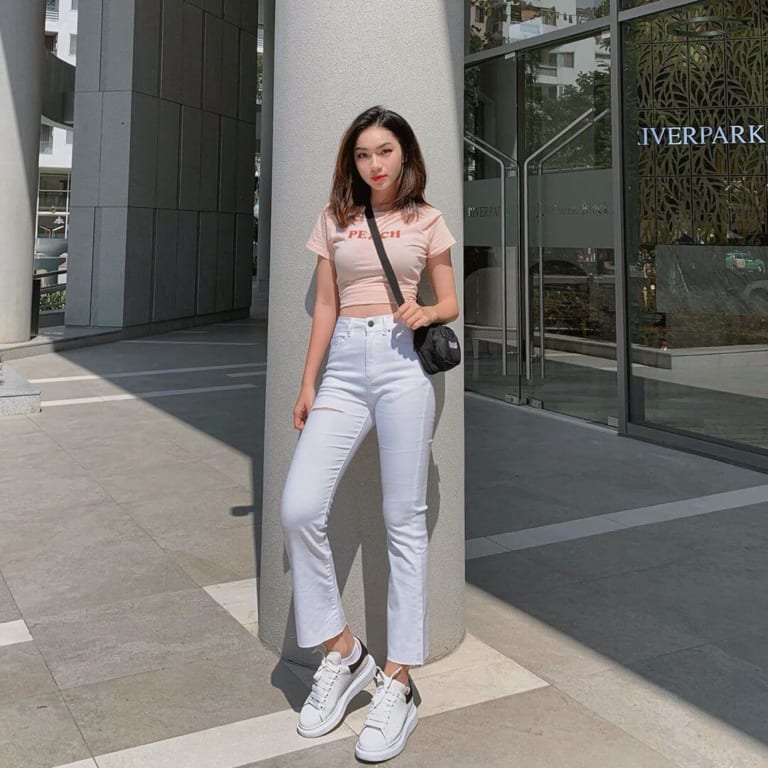 Cách phối đồ croptop Skinny
