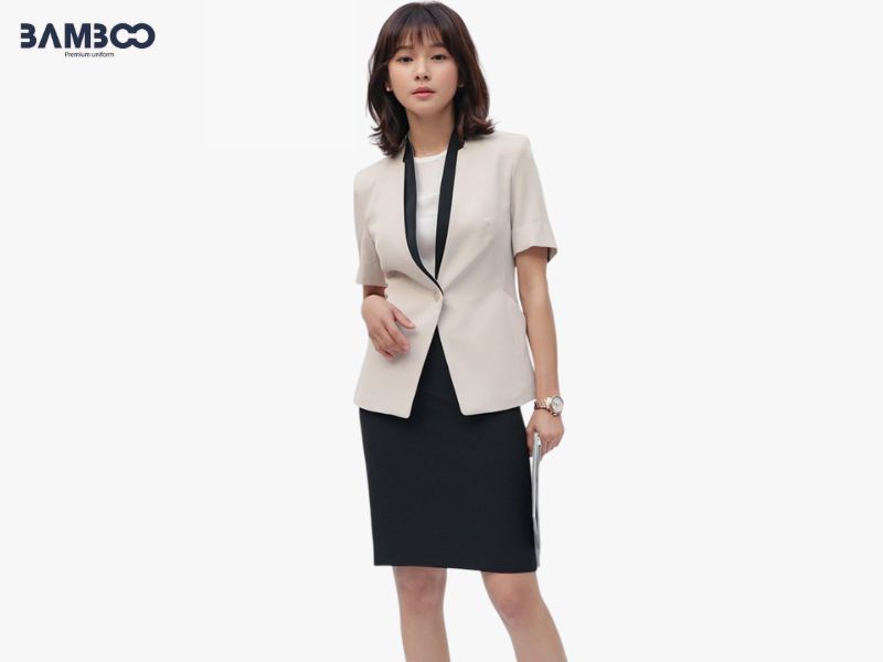 Vest thẩm mỹ viện nên chọn vải đứng phom, ít nhăn, bền màu và có độ co giãn phù hợp