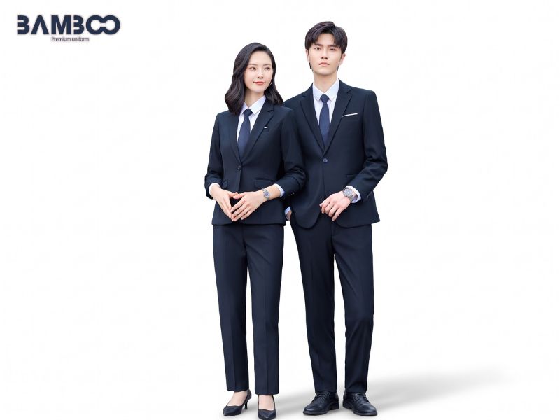 May đồng phục hãng xe hơi cần chú trọng chất liệu, form dáng, màu sắc và logo theo nhận diện thương hiệu