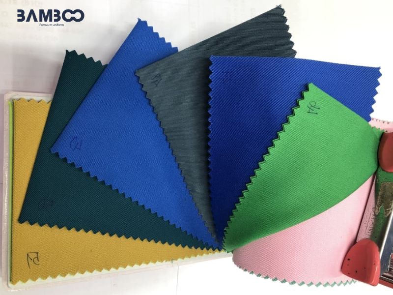 Vải kaki 65/35 bền chắc, thoáng mát, giữ form đẹp và bám màu in thêu cực tốt