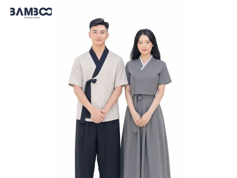 Đồng phục nhà hàng phong cách Hàn Quốc kết hợp tinh tế giữa yếu tố truyền thống xứ sở Kim chi và thiết kế hiện đại