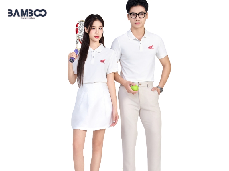 Áo polo thể thao tạo phong cách năng động, thoải mái và đồng bộ cho các hoạt động của hãng xe