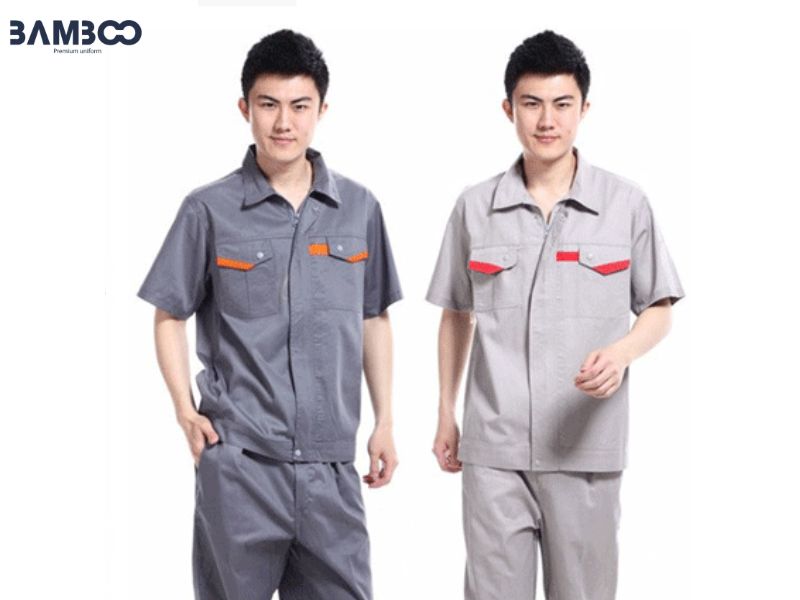Bộ đồng phục kỹ thuật gồm áo và quần đồng bộ, gọn gàng, tiện dụng khi làm việc
