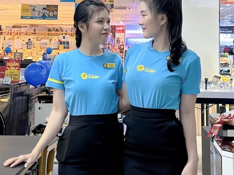 Đồng phục siêu thị điện máy hiện đại, chống tĩnh điện, tiện dụng và chuyên nghiệp