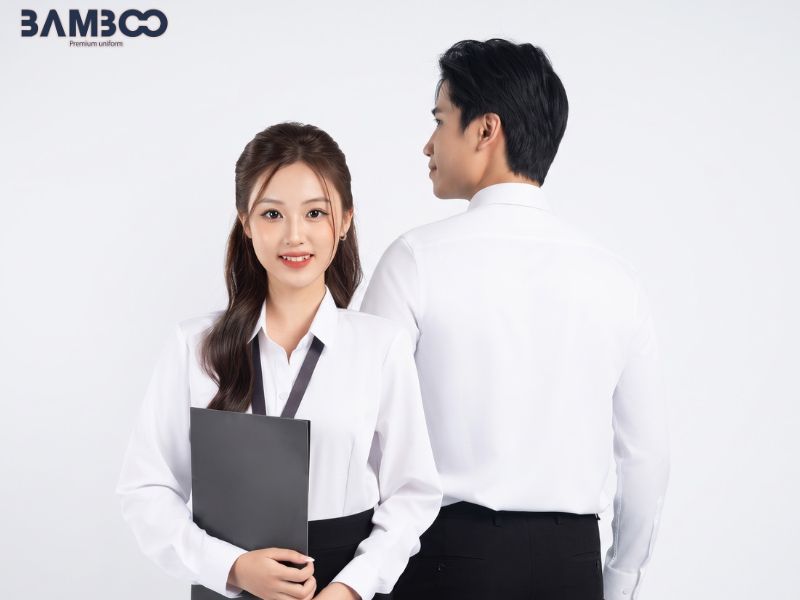 Đồng phục sơ mi hãng xe hơi có kiểu dáng gọn gàng, chất liệu thoải mái