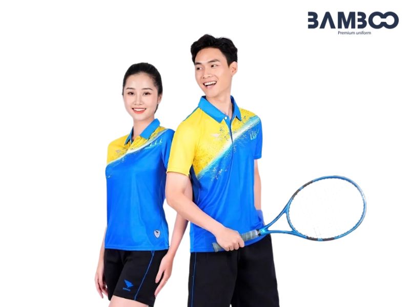 Chi phí áo thun tennis đồng phục tùy thuộc vào chất liệu, thiết kế, in thêu và số lượng đặt may