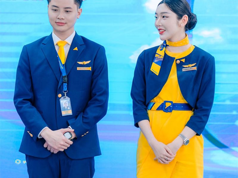 Đồng phục tiếp viên Vietravel Airlines 