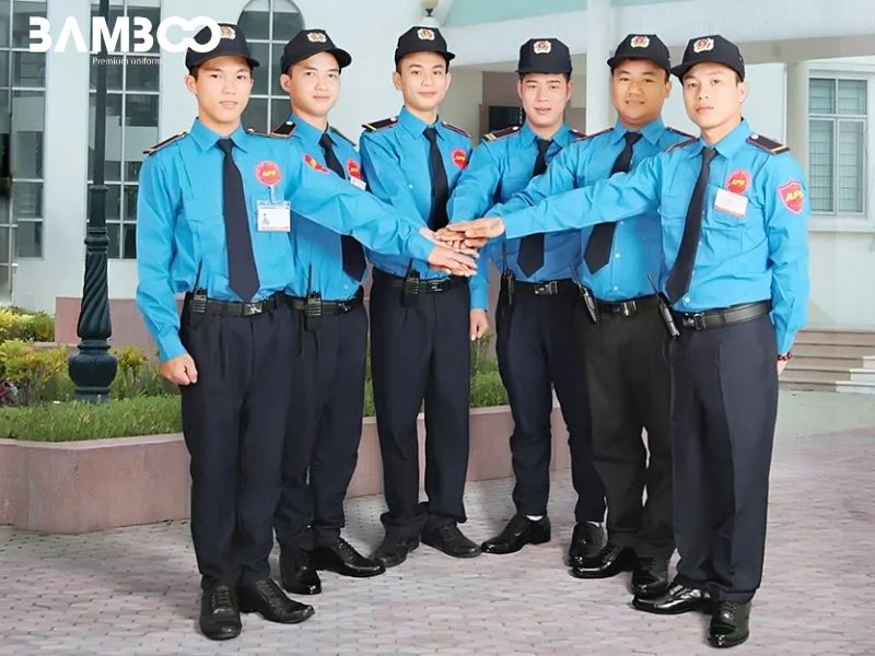 Đồng phục xanh dương dành cho vệ sĩ