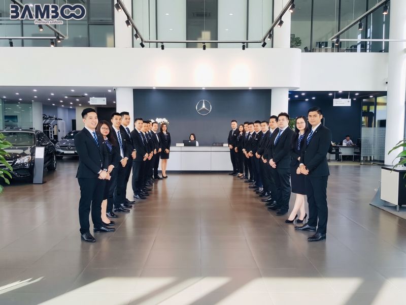 Đồng phục vest Mercedes thanh lịch, form dáng chỉn chu, logo tinh tế, tôn phong thái 