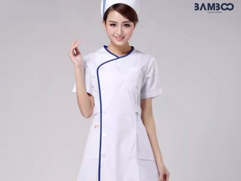 Yêu cầu của đồng phục y tá phải thiết kế gọn gàng, trang nhã