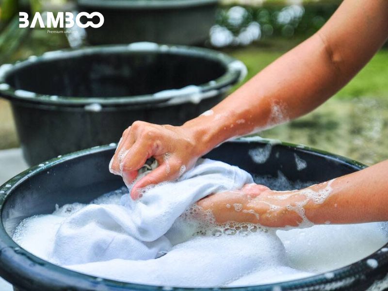 Giặt đúng cách để giữ hình in trên áo bền màu