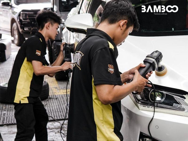 Đồng phục gara ô tô trở thành "đại sứ thương hiệu" thầm lặng, kiến tạo sự đồng bộ, chuyên nghiệp cho đội ngũ