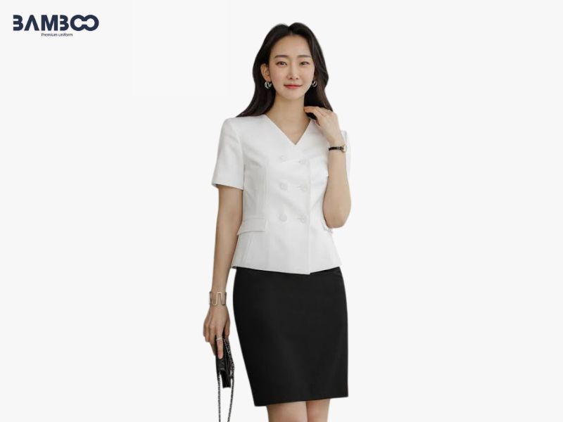 May vest thẩm mỹ viện cần chú trọng kiểu dáng, chất liệu, màu sắc, size và kỹ thuật logo