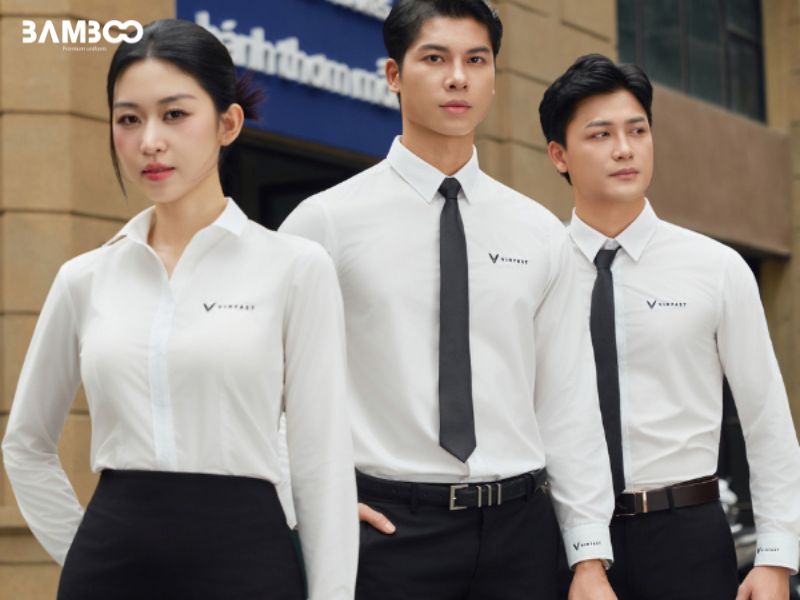 May đồng phục xuất nhập khẩu nên chọn vải bền thoáng, in thêu logo sắc nét, chuẩn size