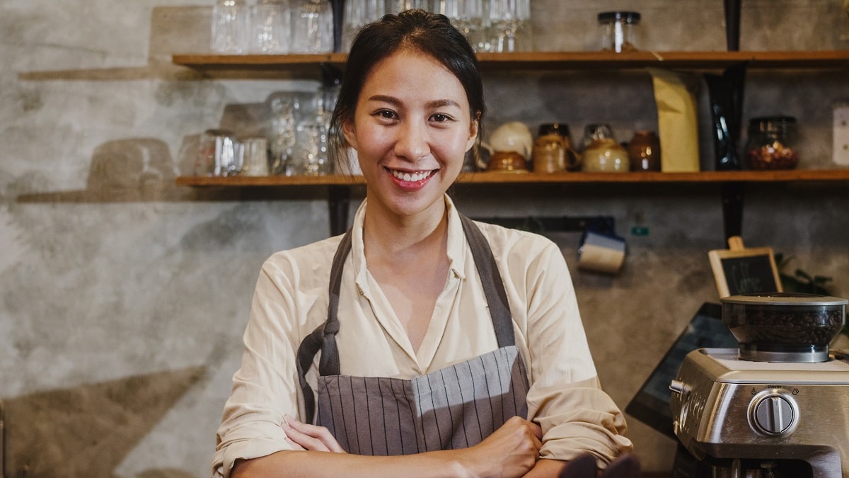 mặc đẹp đồng phục nhà hàng cần lưu ý những gì