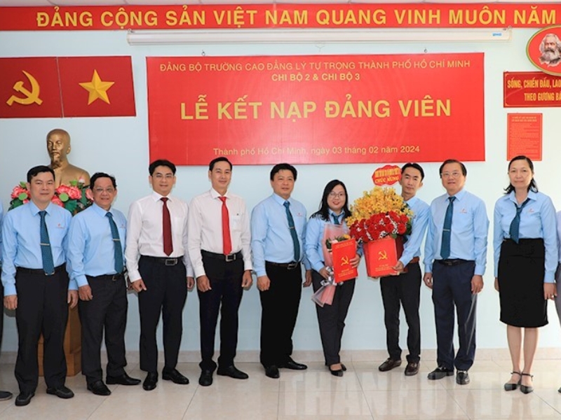 Mẫu đồng phục Sở Giáo Dục và Đào Tạo thanh lịch, thân thiện, trang nhã và phù hợp môi trường hành chính