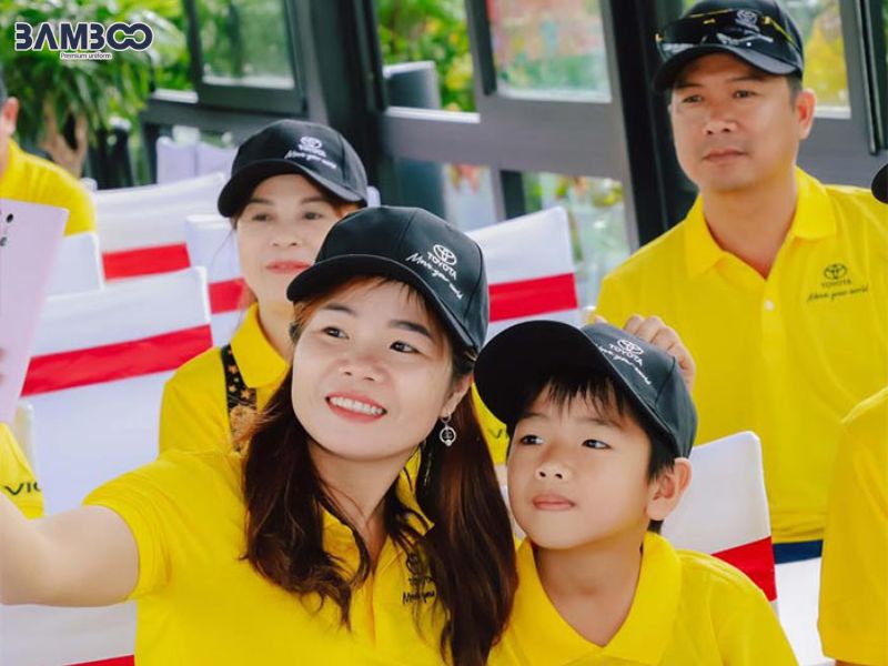 Mũ lưỡi trai Toyota hoàn thiện bộ đồng phục sự kiện, tăng nhận diện và tạo hình ảnh đồng nhất