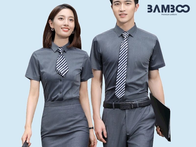 Đồng phục màu xám dễ phối cùng trắng, đen hay xanh tạo vẻ tinh tế, hiện đại